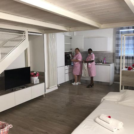 Le Suite Di Luna Rossella Болонья Экстерьер фото